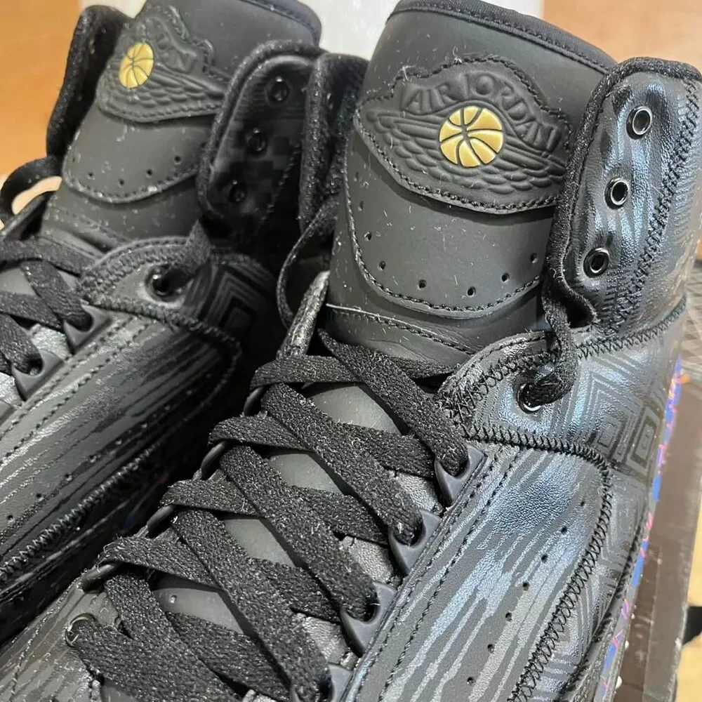 Jordan retro black